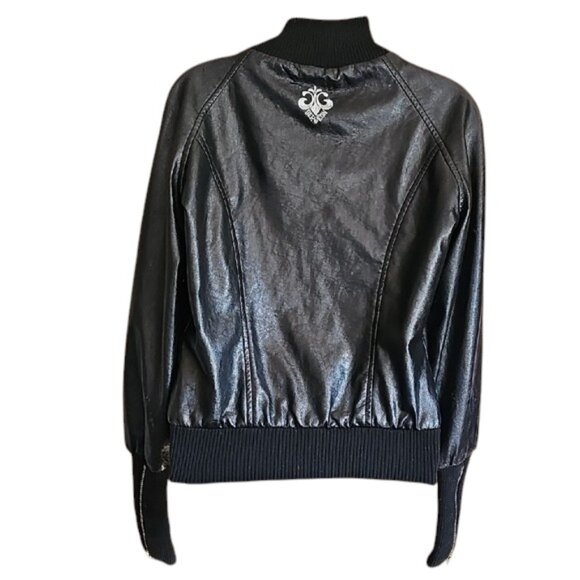 Dereon vintage vegan leather stylish women's jacket with lots of zippers - Picture 15 of 16